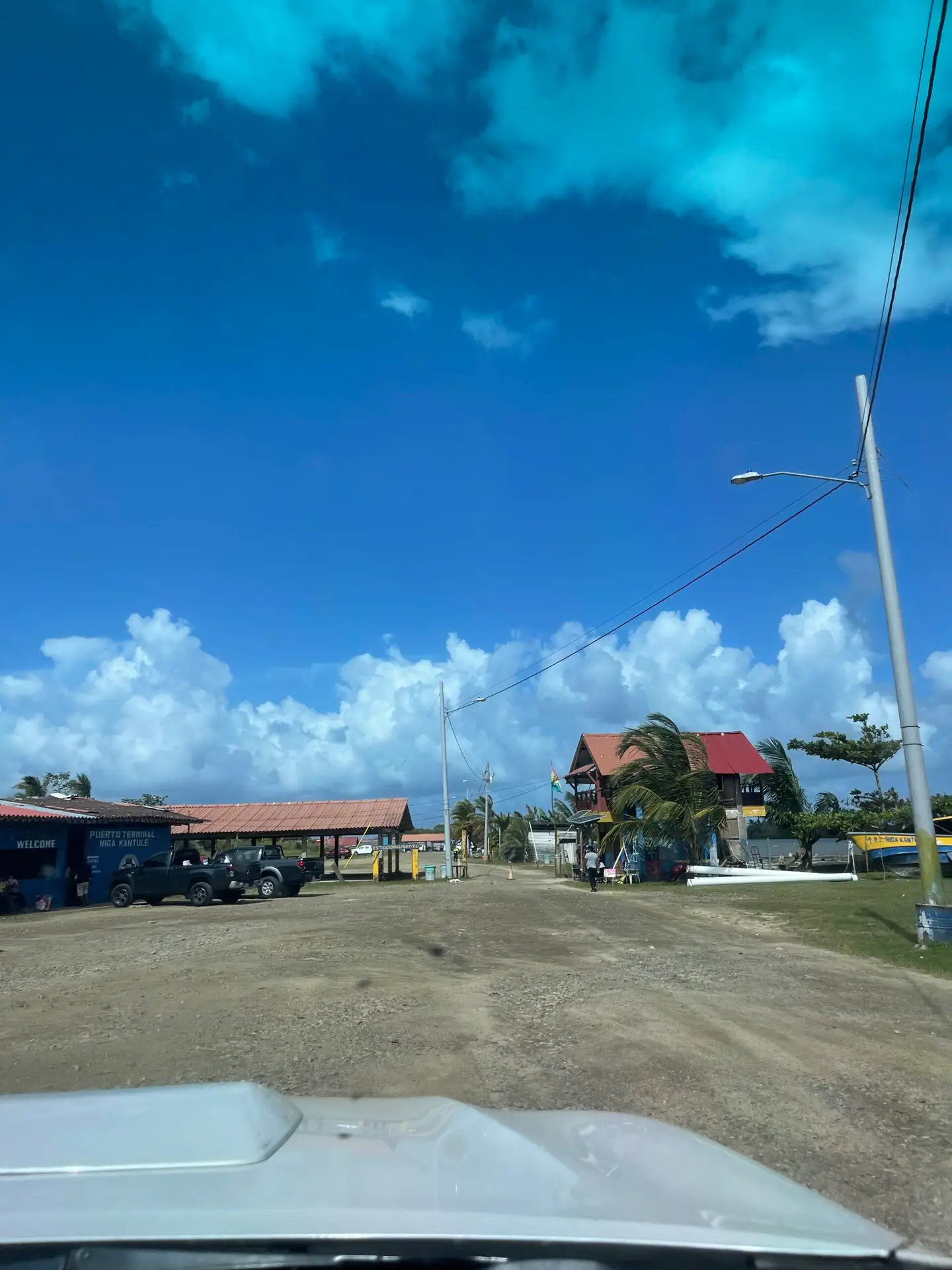 Arriving in the 4x4 at the primitive Puerto Carti, the jumping off point to get to the San Blas Islands