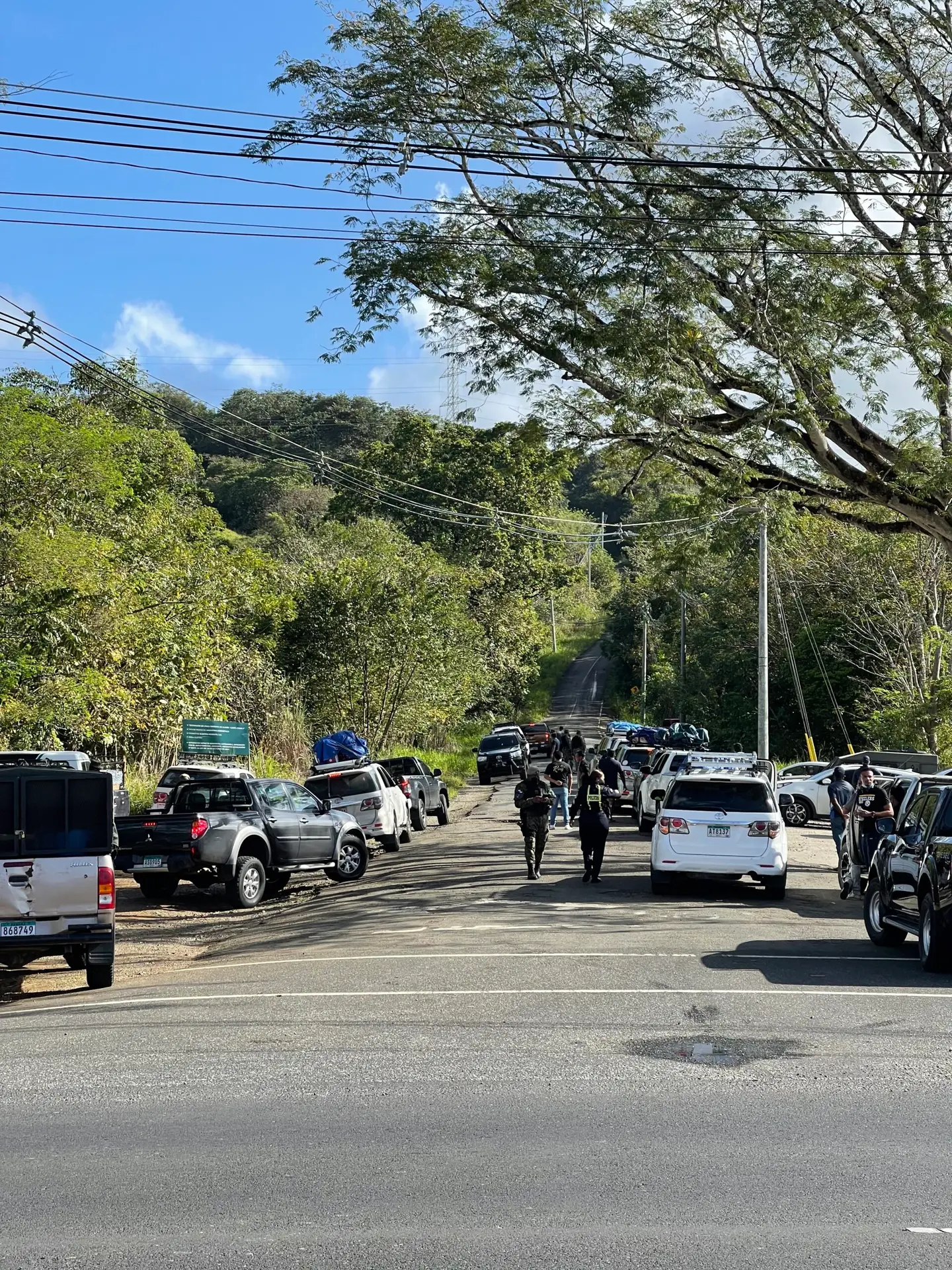 A turf war over road rights delays our party's progress in getting to the San Blas Islands. The locals want to impose a through tax on the tour guides.